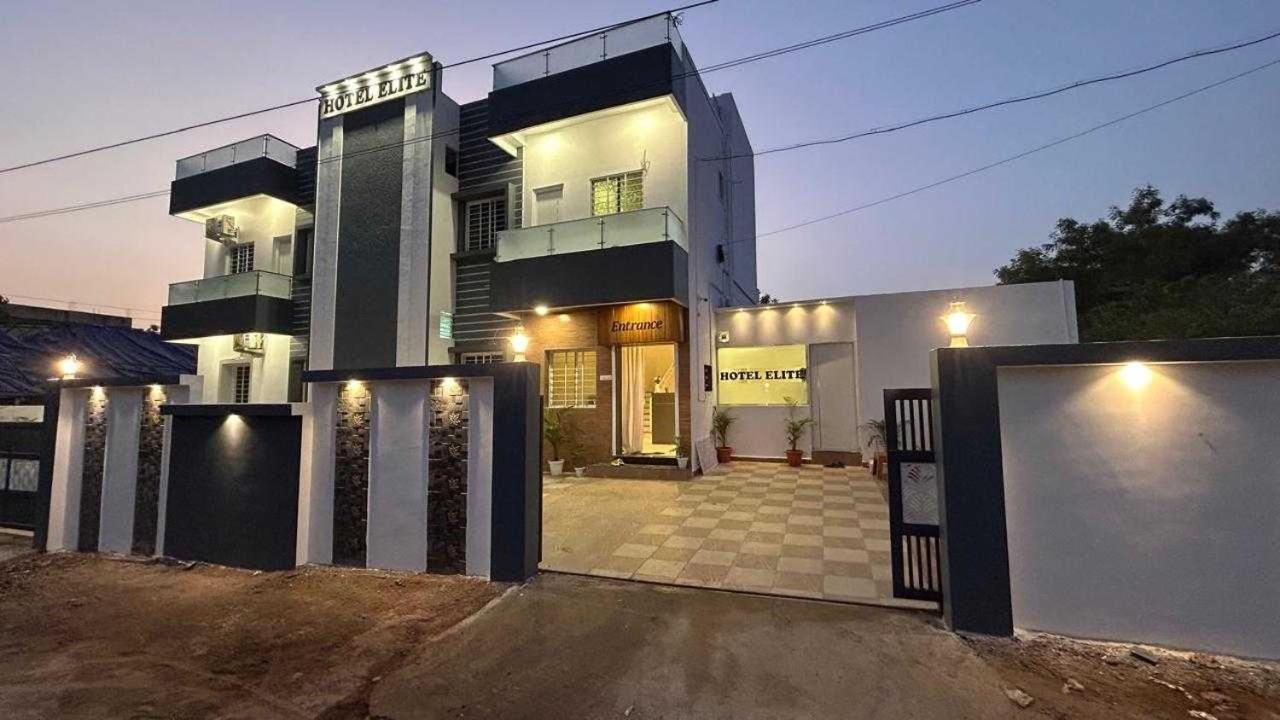 Oyo Hotel Elite Chandrapur Exterior foto